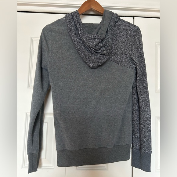 Oxygen hoodie - Picture 2 of 3